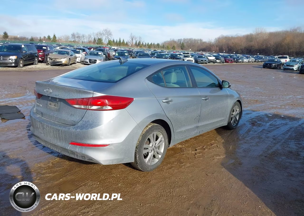 2017 Hyundai Elantra Se VIN:5NPD84LF2HH027409 - 4