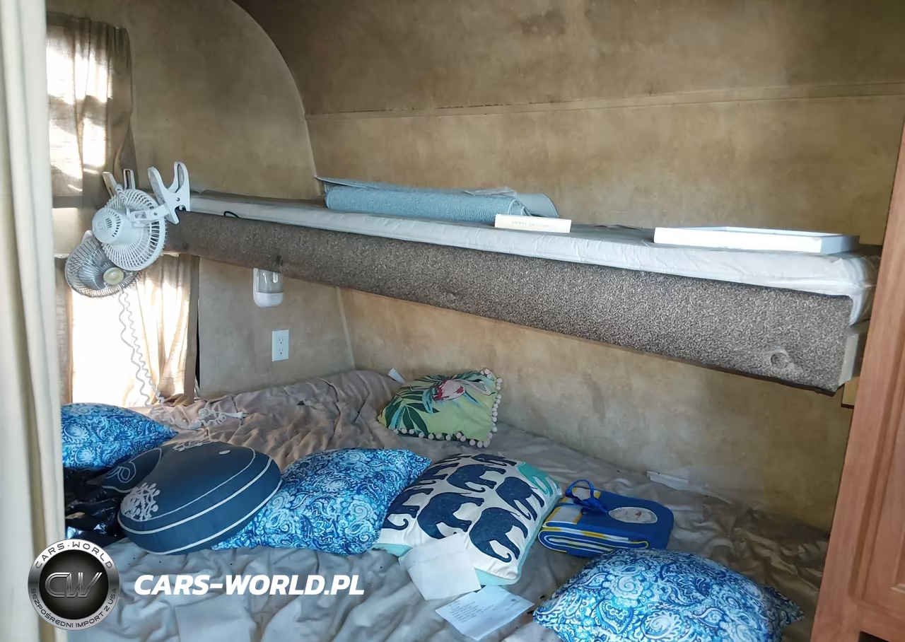 2011 Jayco Jay Flight VIN:1UJBJ0BK8B18P0161 - 8