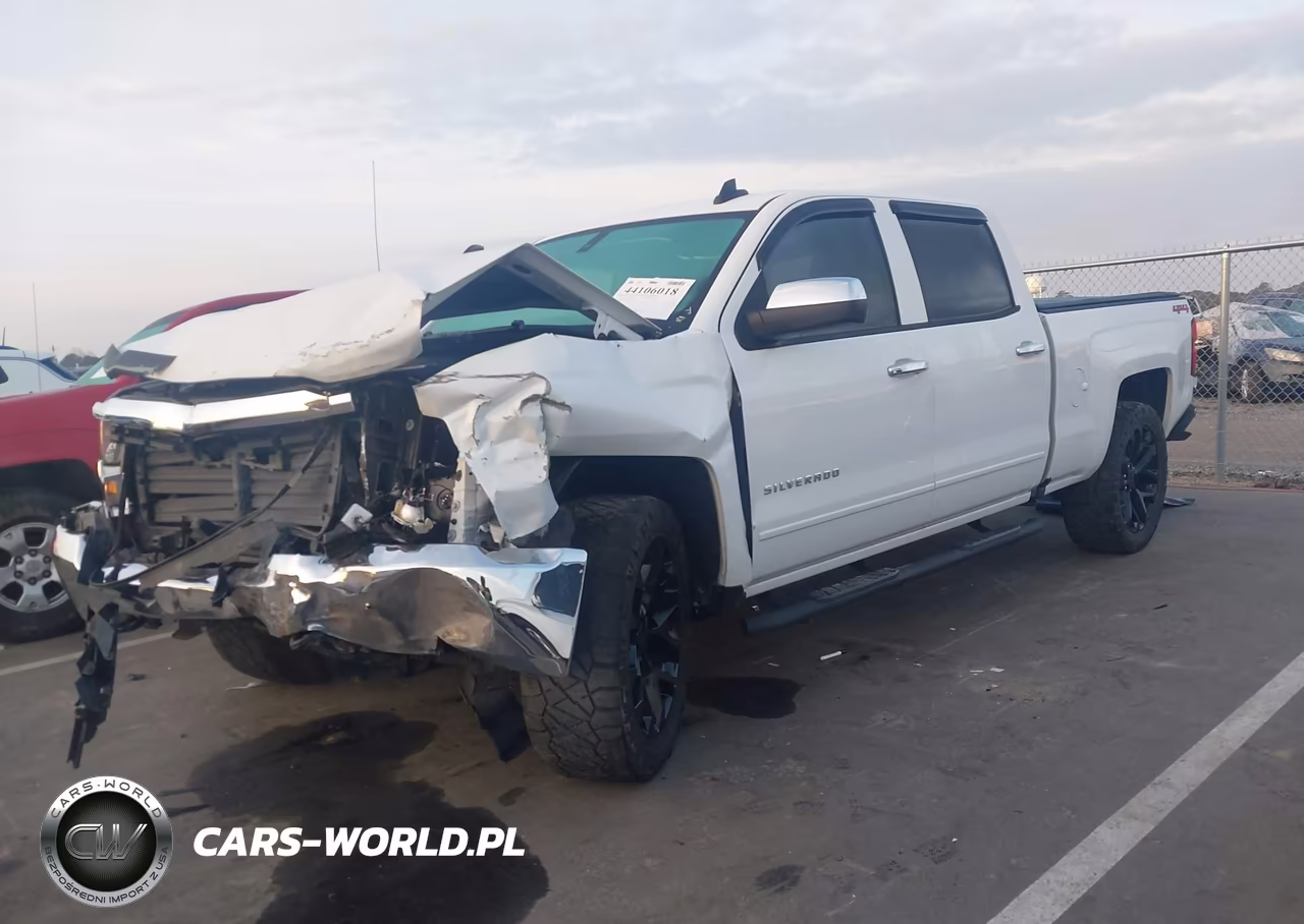 2018 Chevrolet Silverado 1500 1Lt VIN:1GCUKREC2JF152587 - 2