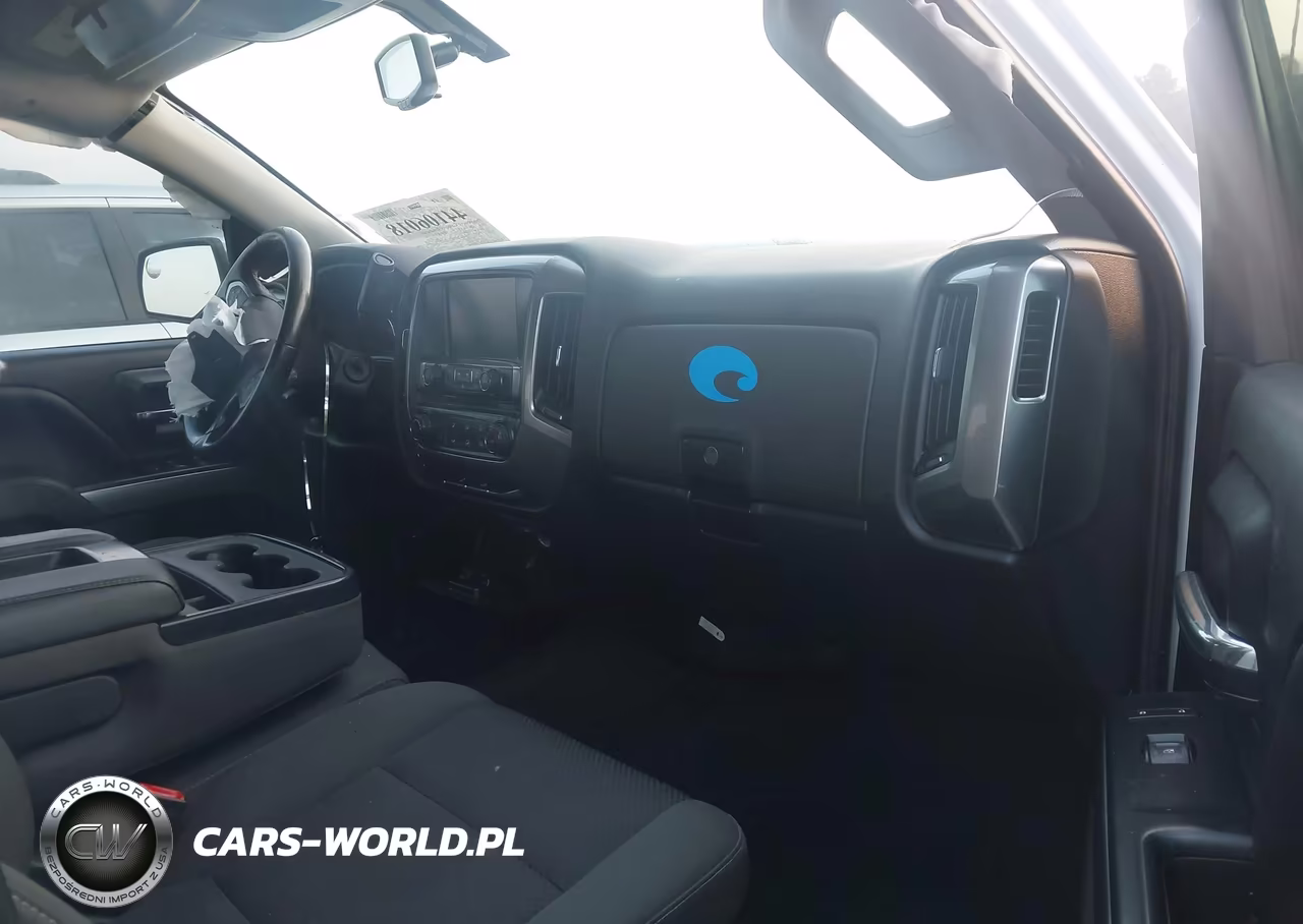 2018 Chevrolet Silverado 1500 1Lt VIN:1GCUKREC2JF152587 - 5