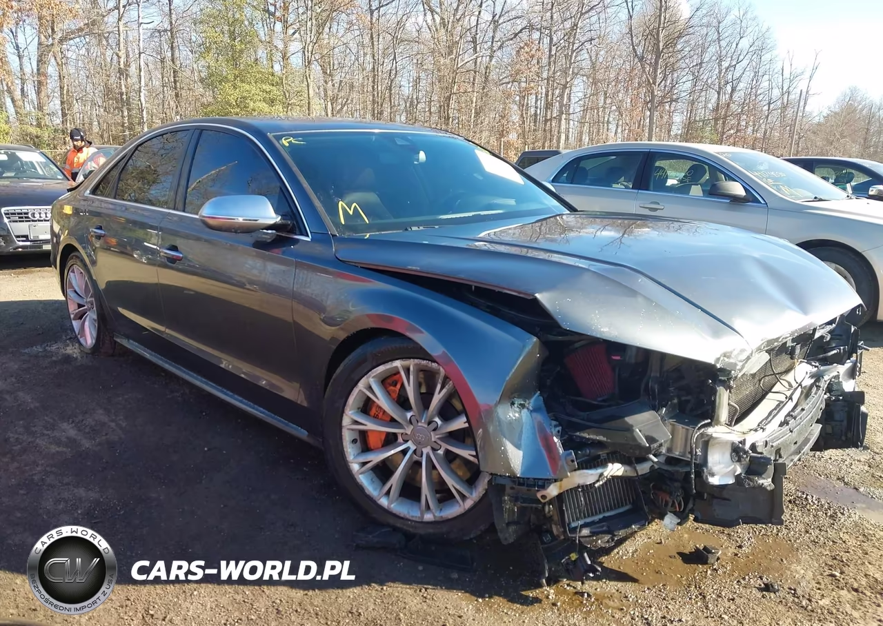 2015 Audi S8 4.0T – zdjęcie 1 z 16