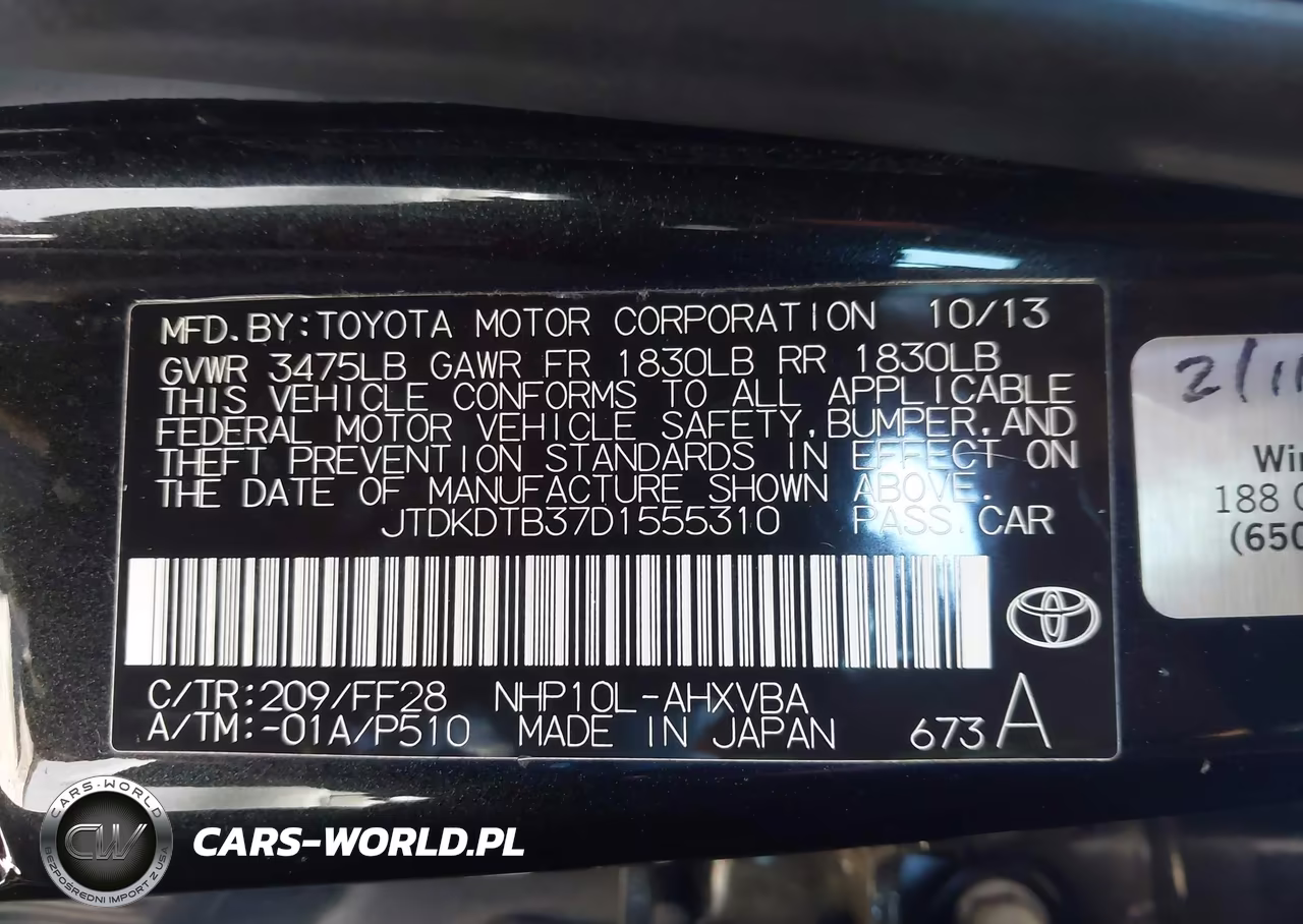 2013 Toyota Prius C Two VIN:JTDKDTB37D1555310 - 9