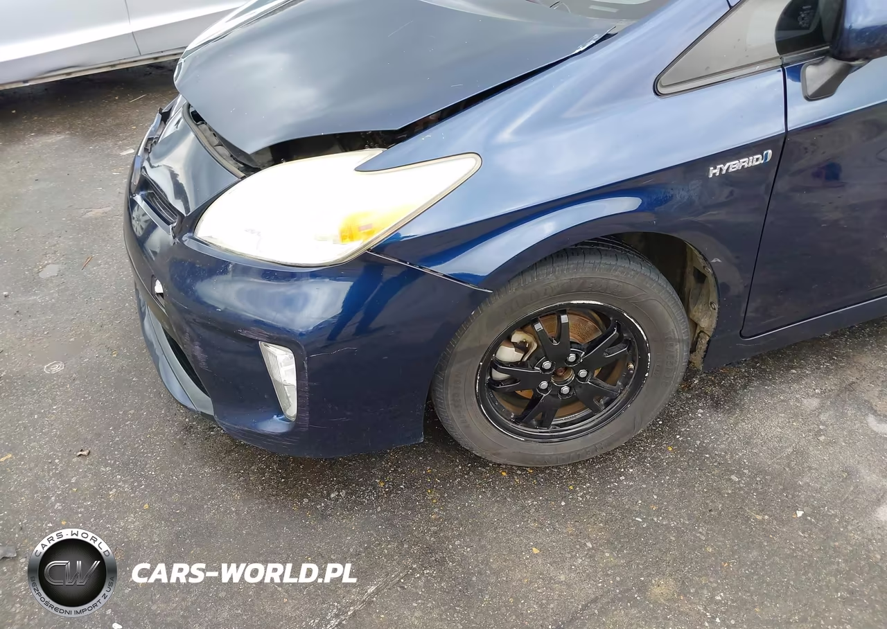 2015 Toyota Prius Four VIN:JTDKN3DU1F1993908 - 18
