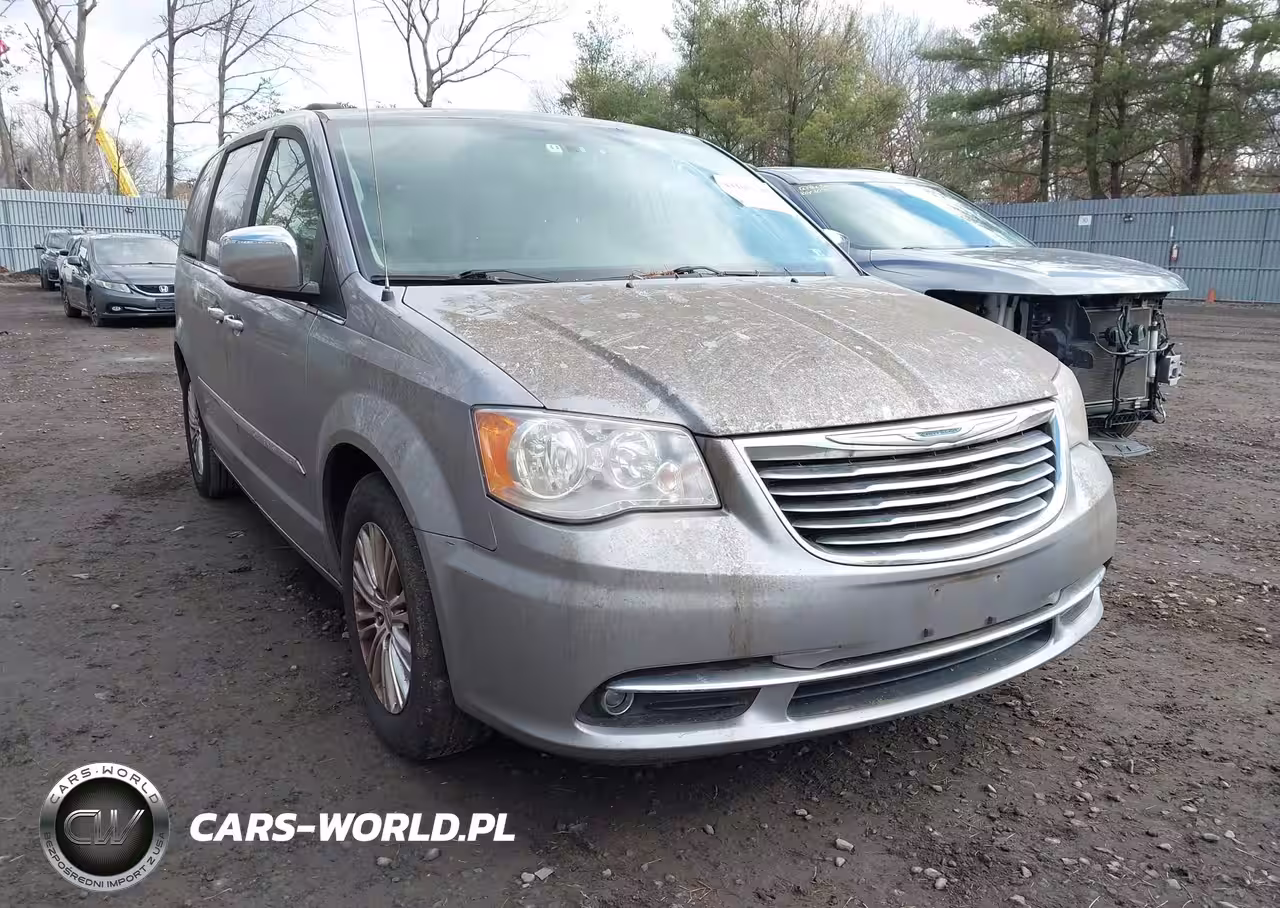 2015 Chrysler Town & Country Touring-L
