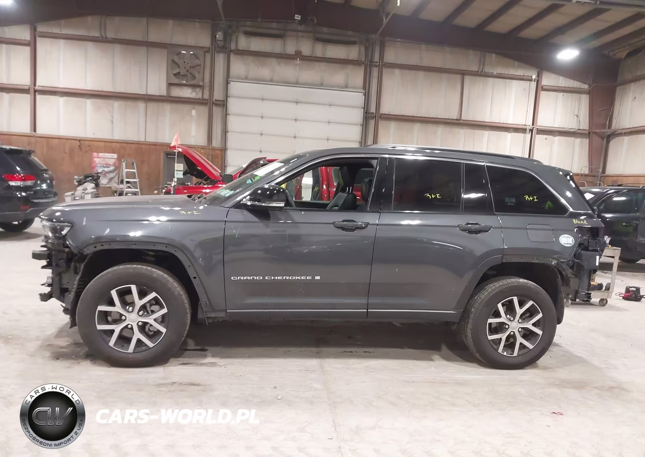 2025 Jeep Grand Cherokee Limited VIN:1C4RJHBGXSC295090 - 15