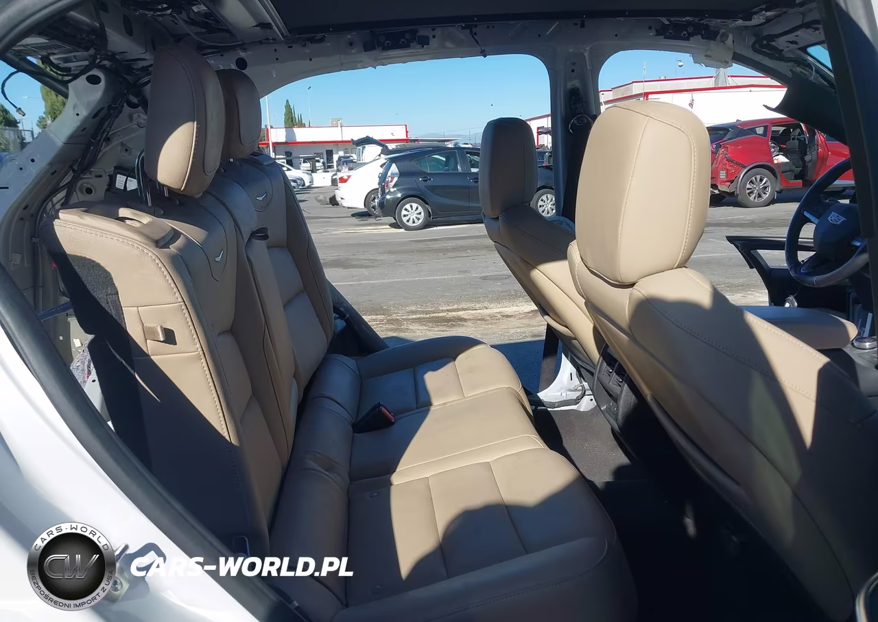 2024 Cadillac Xt4 Fwd Luxury VIN:1GYAZAR42RF196386 - 8