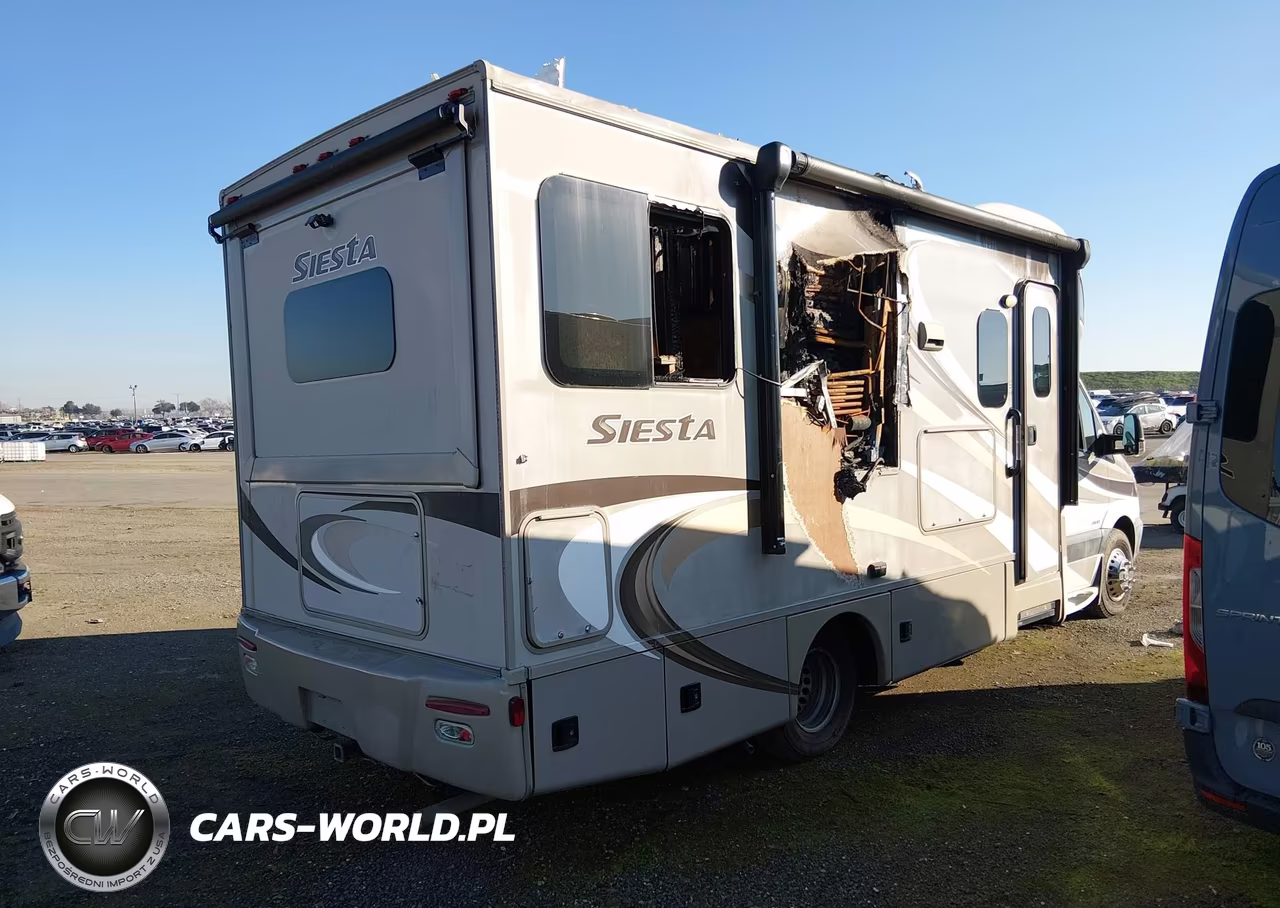 2016 Thor Motor Coach Siesta VIN:WDAPF4CC9F9609332 - 4