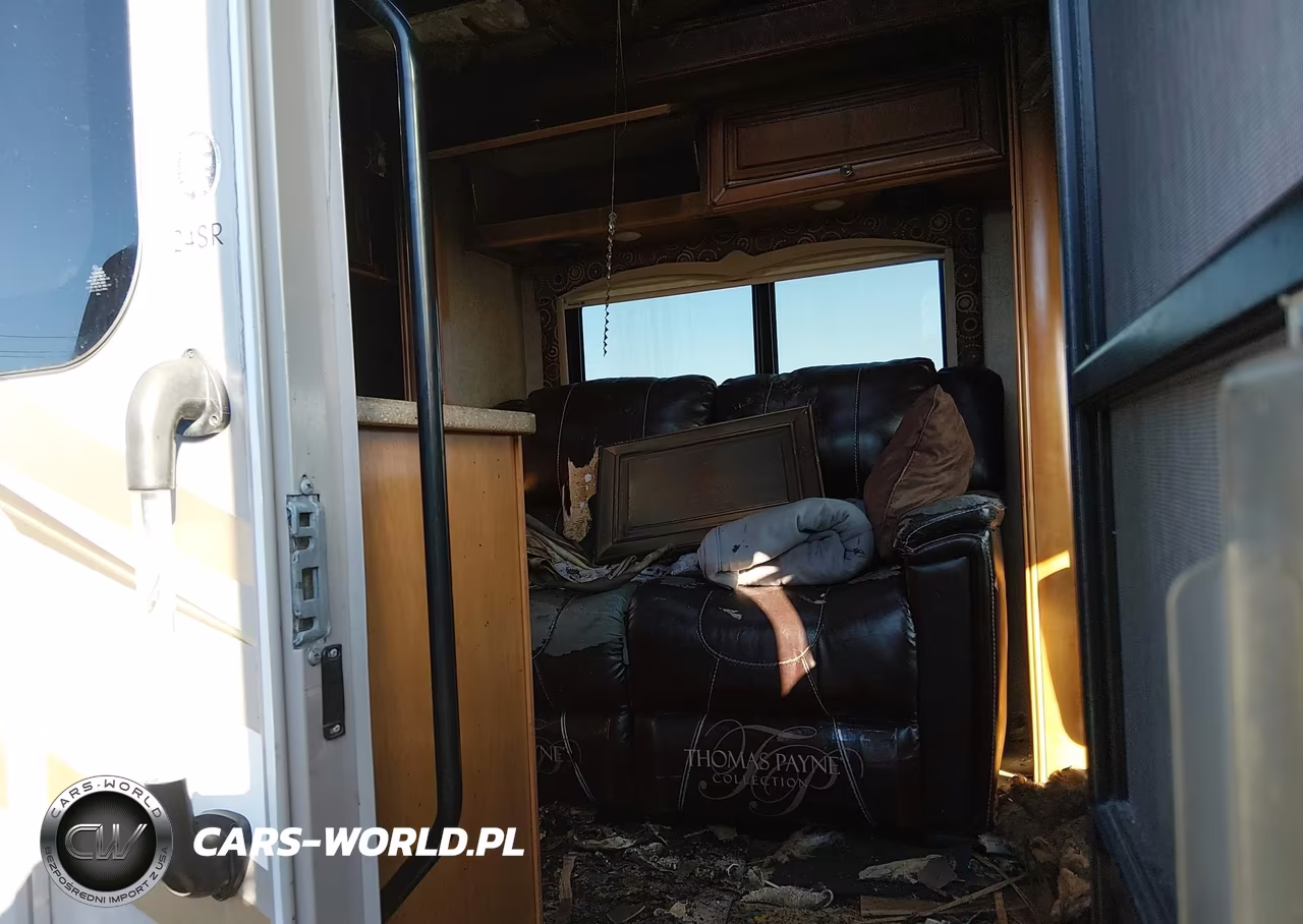 2016 Thor Motor Coach Siesta VIN:WDAPF4CC9F9609332 - 7
