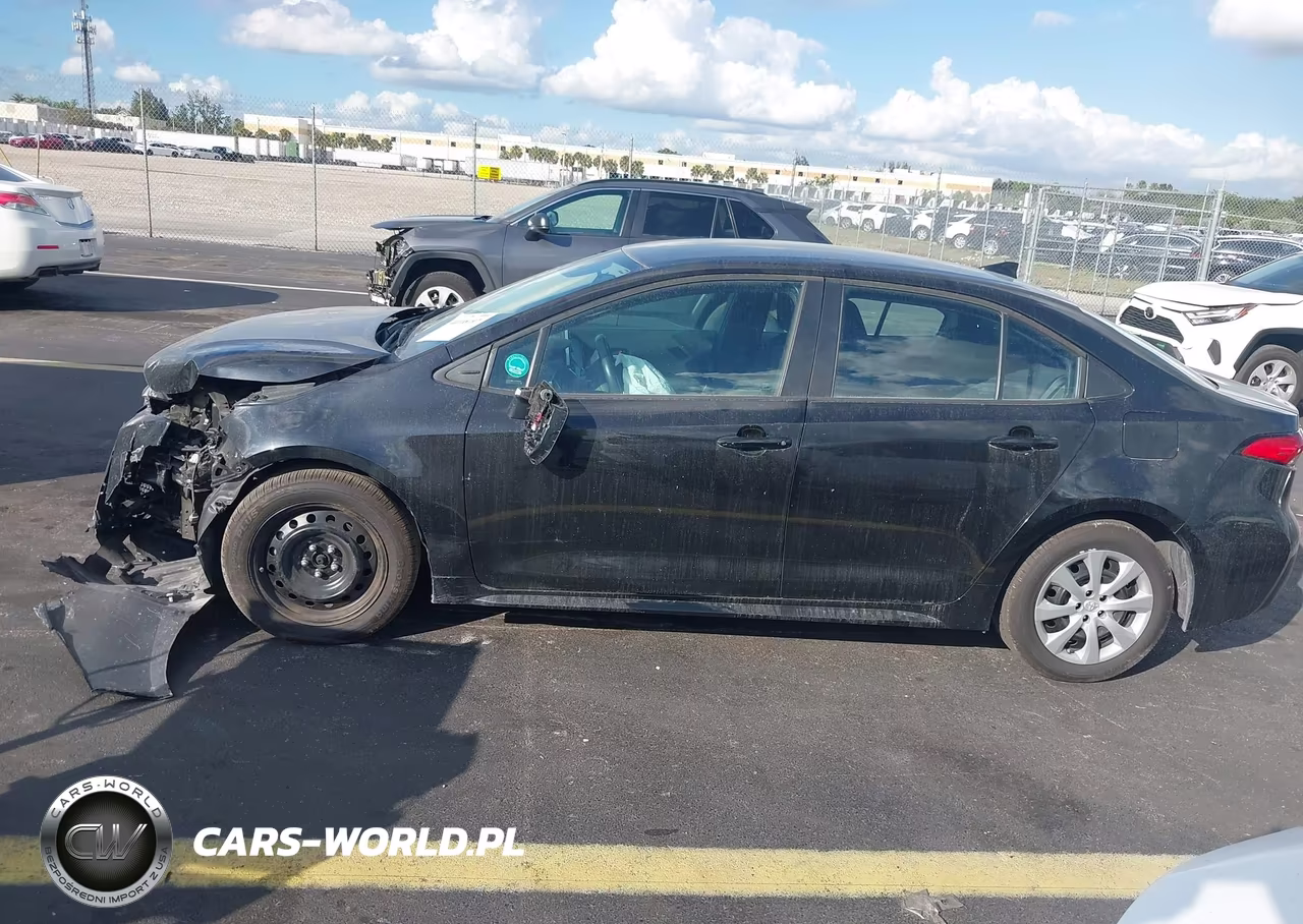 2021 Toyota Corolla Le VIN:5YFEPMAE7MP256781 - 13