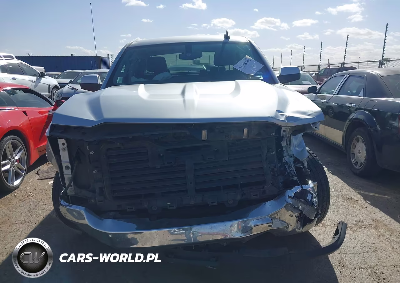 2018 Chevrolet Silverado 1500 1Lt VIN:1GCPCREC1JF213017 - 13