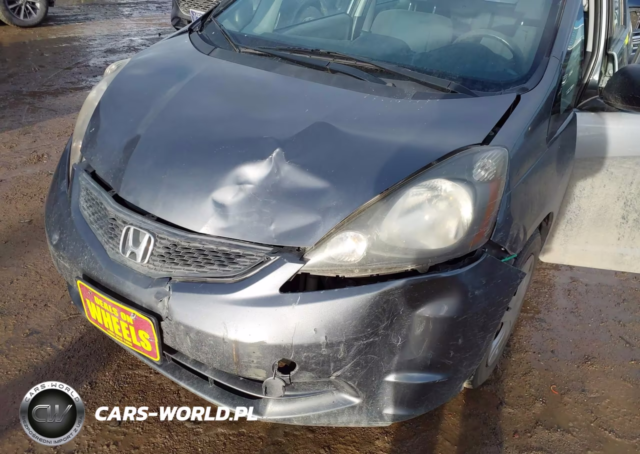 2011 Honda Fit VIN:JHMGE8H38BS010228 - 6