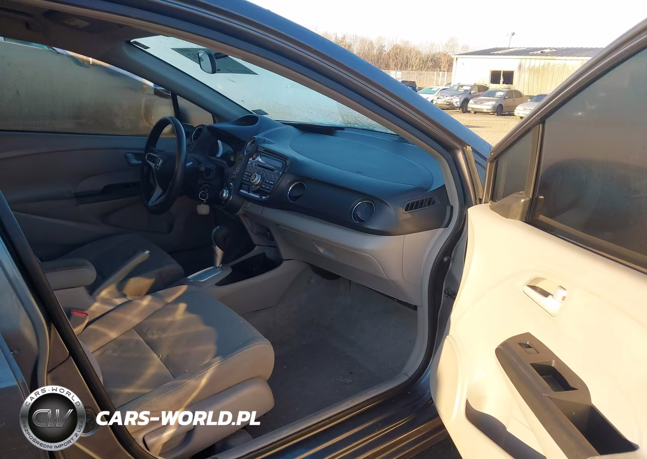 2014 Honda Insight Lx VIN:JHMZE2H53ES002923 - 5