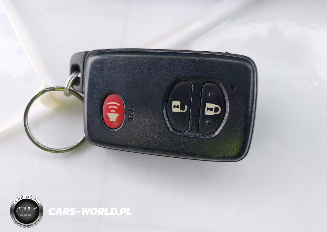 2012 Toyota Prius Two VIN:JTDKN3DU7C5513553 - 11