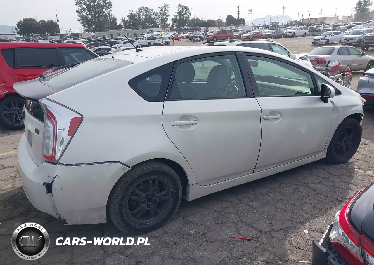 2012 Toyota Prius Two VIN:JTDKN3DU7C5513553 - 14
