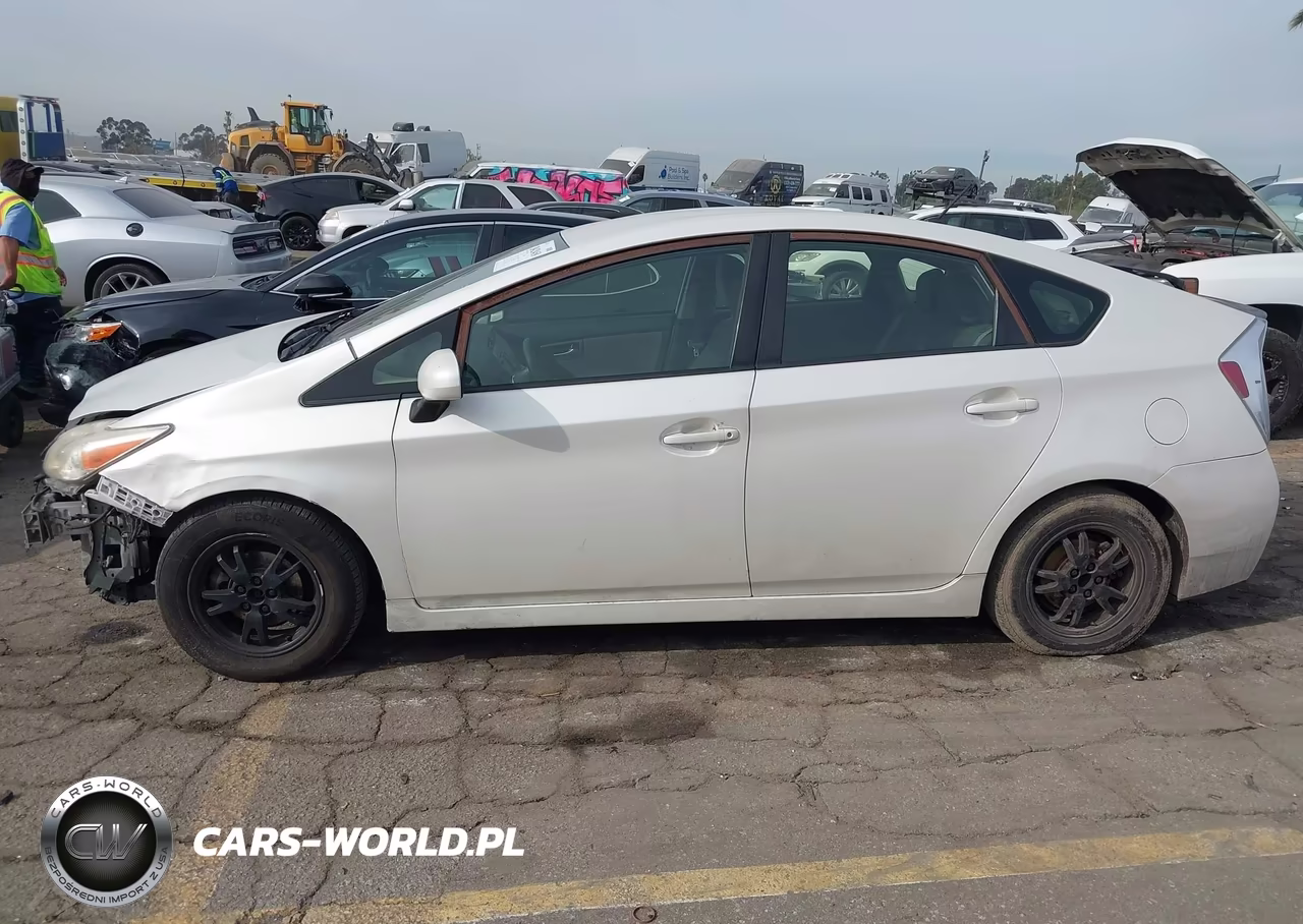 2012 Toyota Prius Two VIN:JTDKN3DU7C5513553 - 15