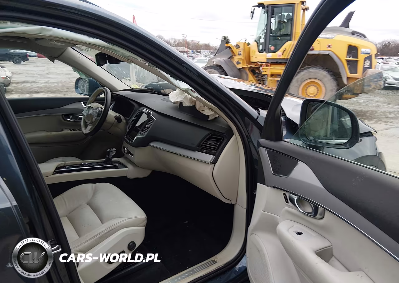 2021 Volvo Xc90 T5 Momentum 7 Passenger VIN:YV4102PK1M1715051 - 5