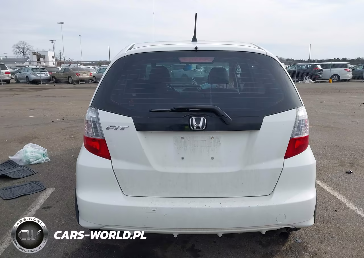 2013 Honda Fit VIN:JHMGE8H38DC053965 - 16