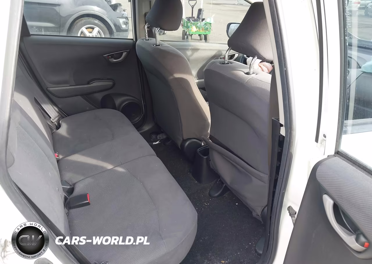 2013 Honda Fit VIN:JHMGE8H38DC053965 - 8