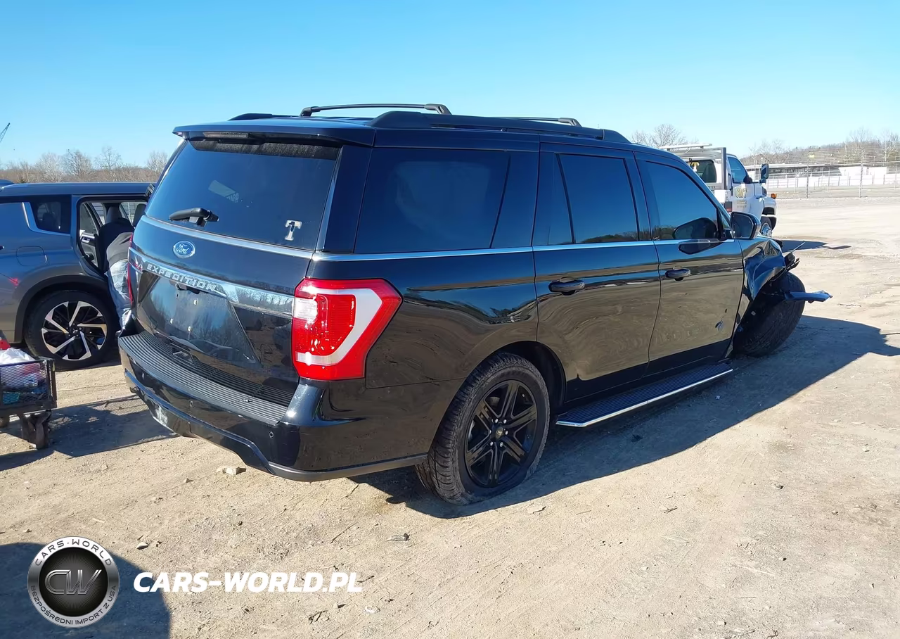 2021 Ford Expedition Xlt VIN:1FMJU1JT7MEA15333 - 4