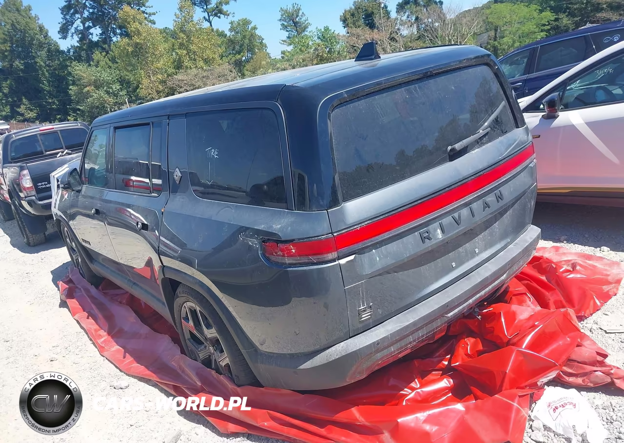 2025 Rivian R1S Adventure Dual Motor Large Pack-Adventure Dual Motor Max Pack VIN:7PDSGBBA0SN060364 - 3