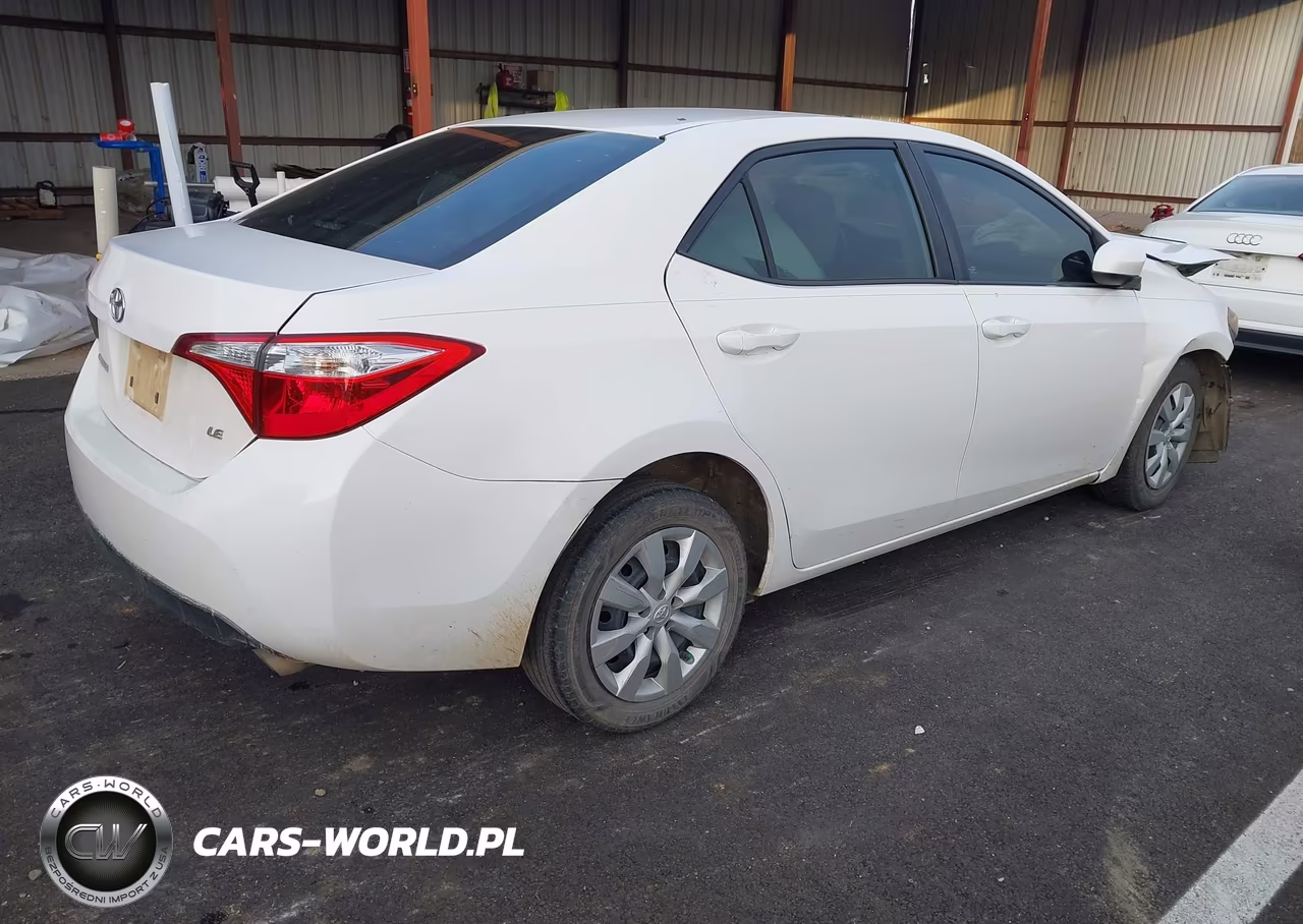 2016 Toyota Corolla Le VIN:5YFBURHE6GP535383 - 4