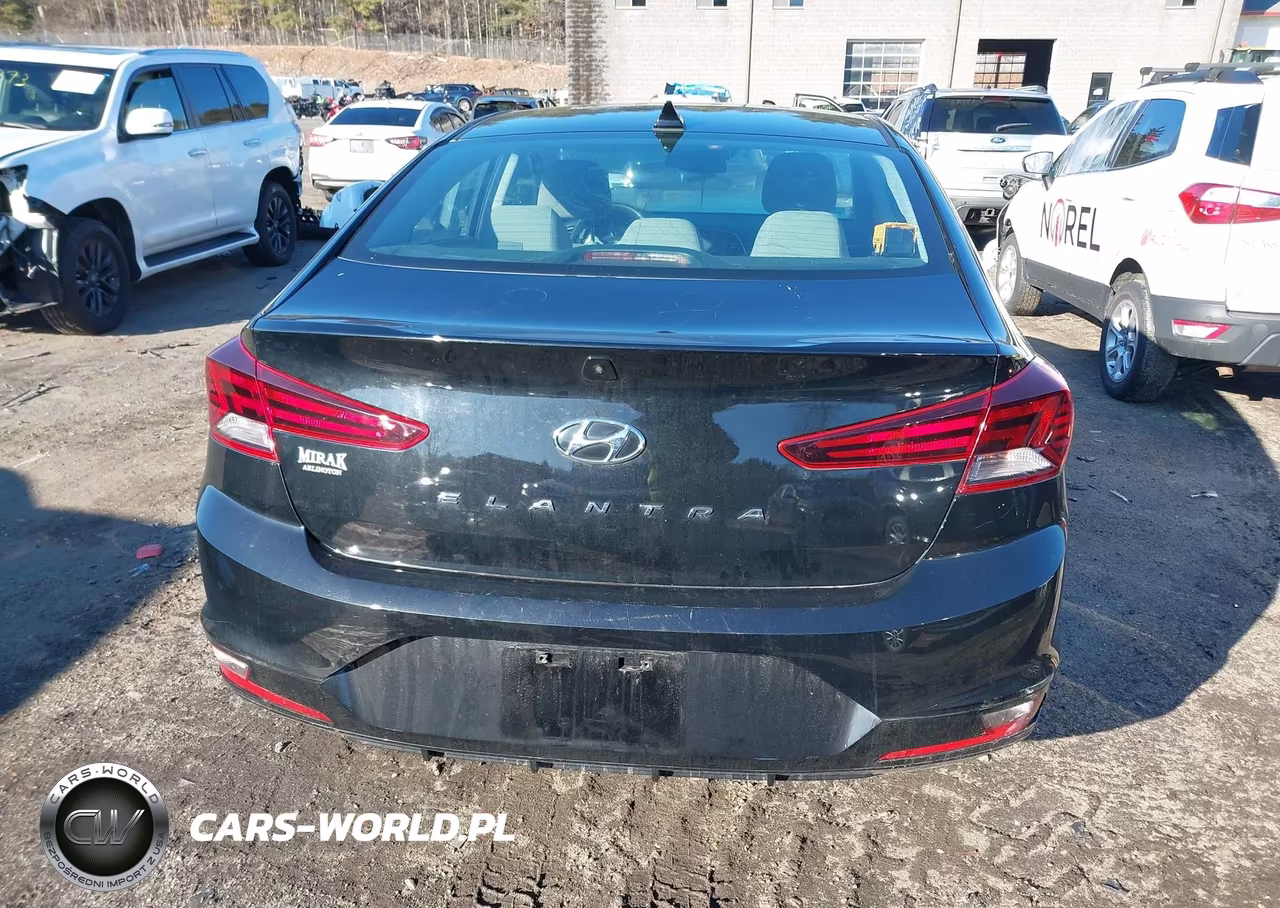 2020 Hyundai Elantra Value Edition VIN:5NPD84LF0LH614586 - 16