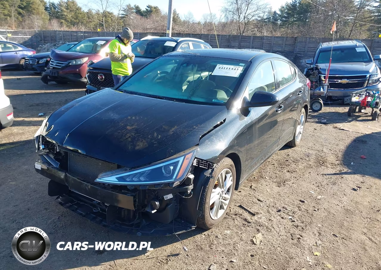 2020 Hyundai Elantra Value Edition VIN:5NPD84LF0LH614586 - 2