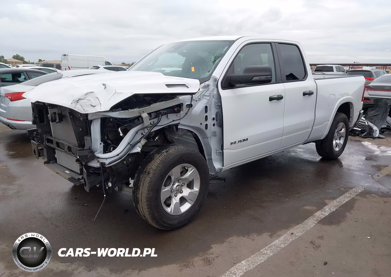 2025 Ram 1500 Big Horn Crew Cab 4X4 6'4 Box VIN:1C6SRFBPXSN674942 - 2