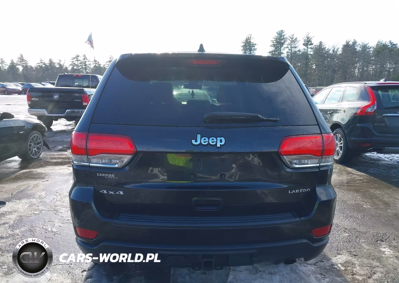 2014 Jeep Grand Cherokee Laredo VIN:1C4RJFAG0EC324302 - 16