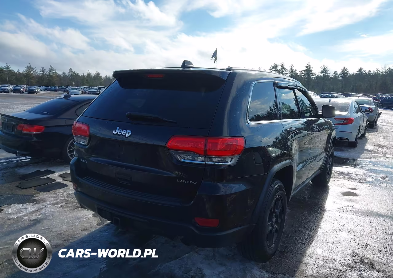 2014 Jeep Grand Cherokee Laredo VIN:1C4RJFAG0EC324302 - 4