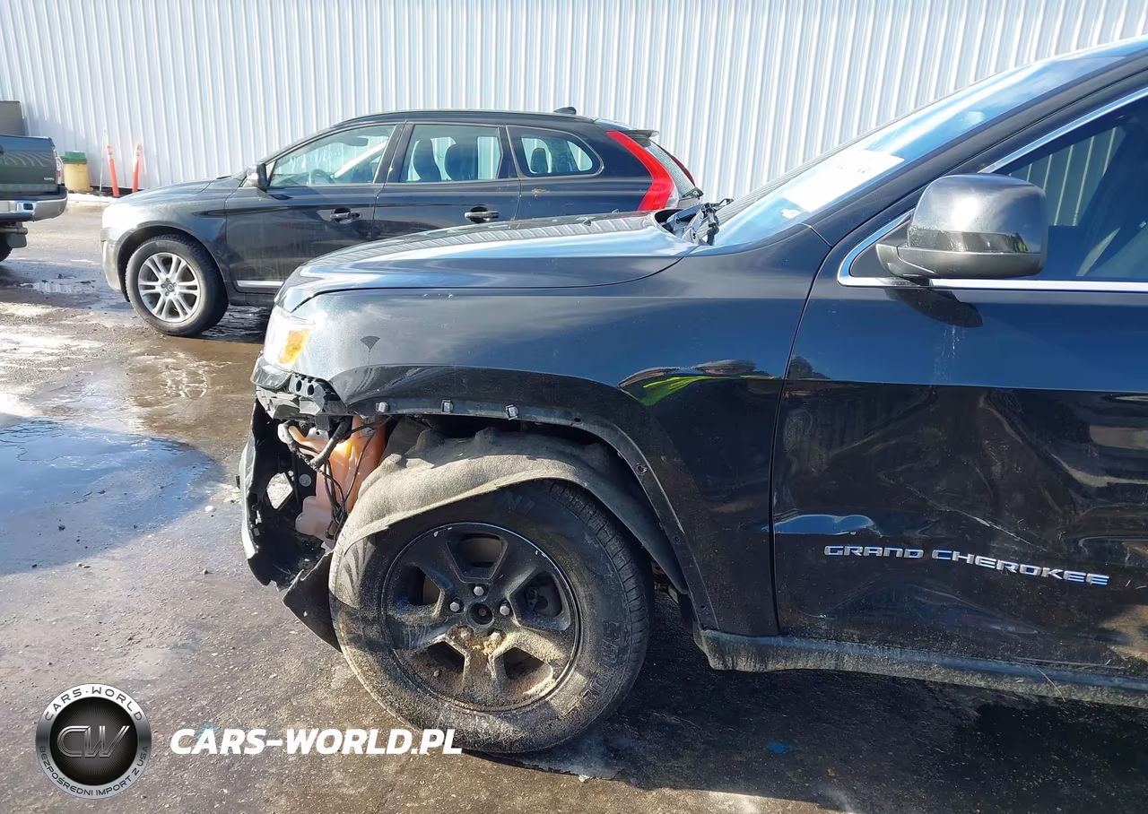 2014 Jeep Grand Cherokee Laredo VIN:1C4RJFAG0EC324302 - 6