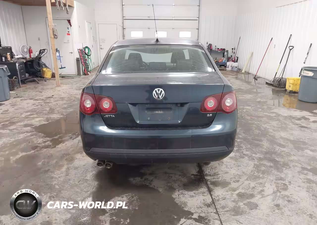 2010 Volkswagen Jetta Limited Edition VIN:3VWRZ7AJ0AM111298 - 17