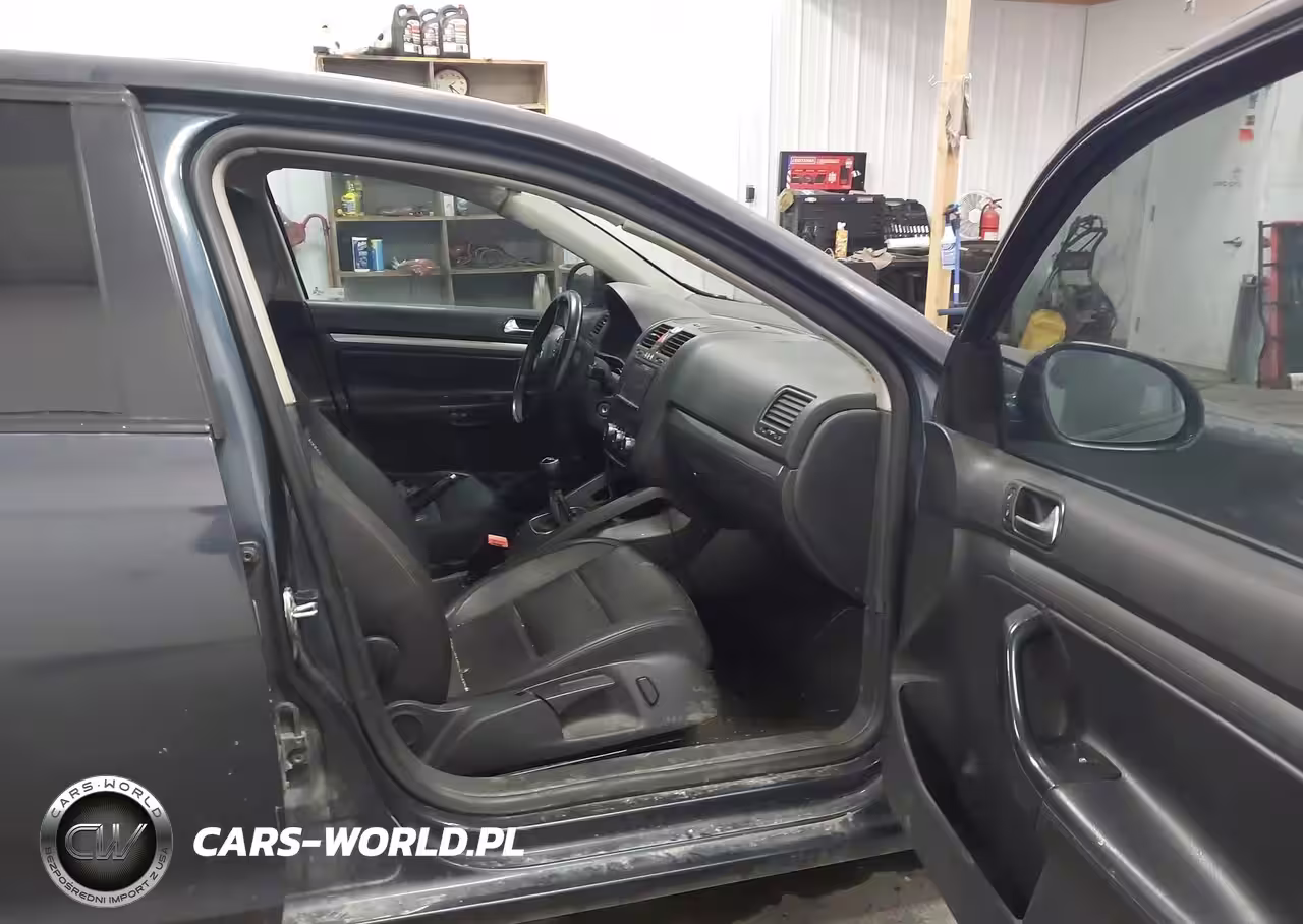 2010 Volkswagen Jetta Limited Edition VIN:3VWRZ7AJ0AM111298 - 5