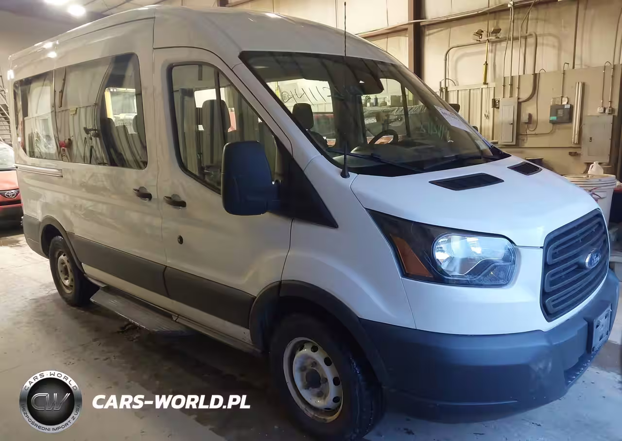 2017 Ford Transit-150 Xl