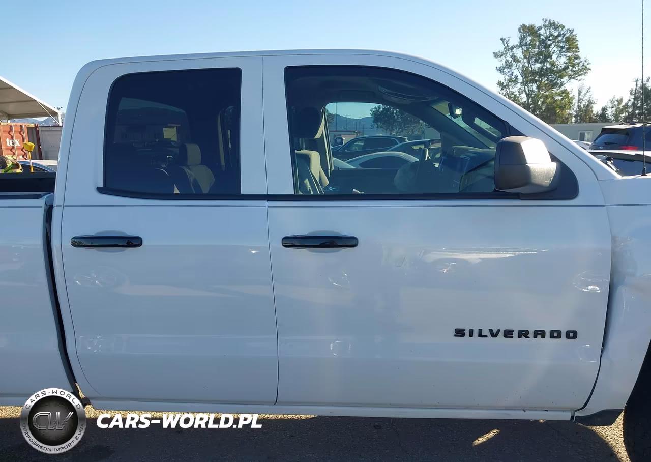 2017 Chevrolet Silverado 1500 Custom VIN:1GCRCPEH2HZ149393 - 13