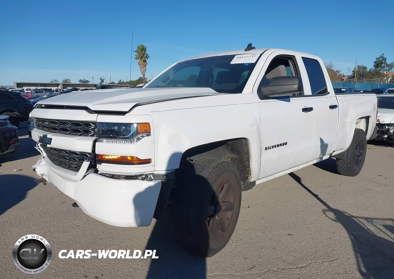 2017 Chevrolet Silverado 1500 Custom VIN:1GCRCPEH2HZ149393 - 2