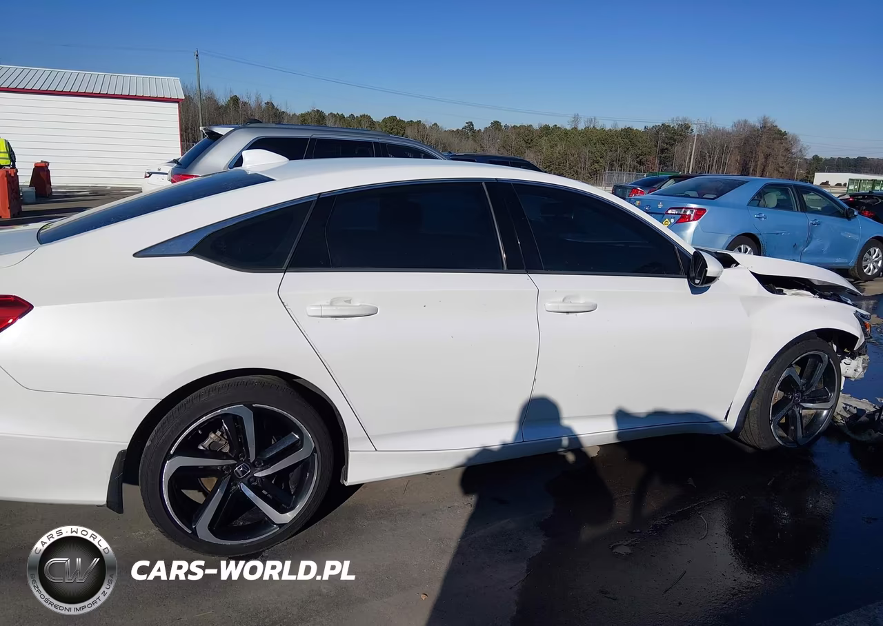 2018 Honda Accord Sport VIN:1HGCV1F38JA243798 - 13