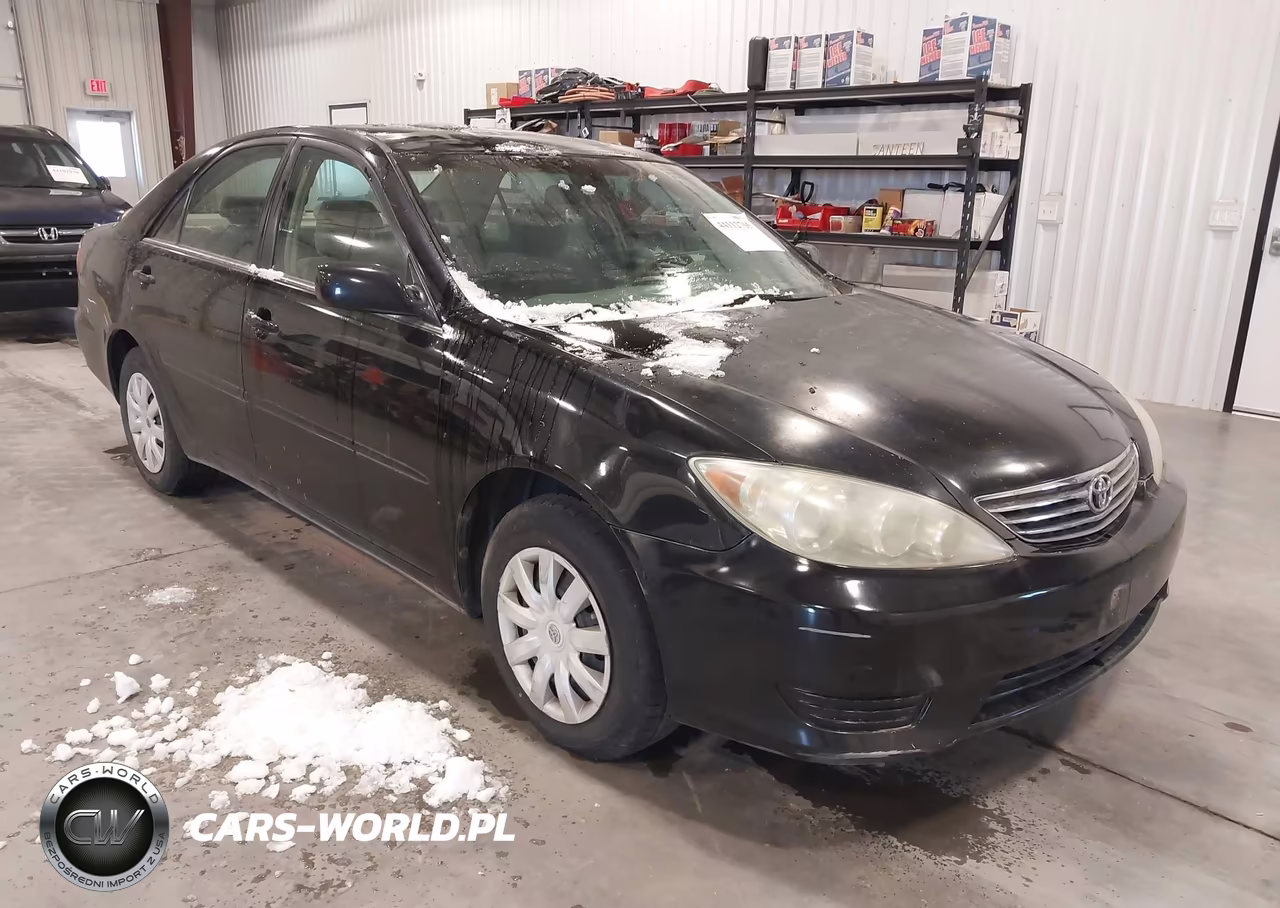 2005 Toyota Camry Le – zdjęcie 1 z 12