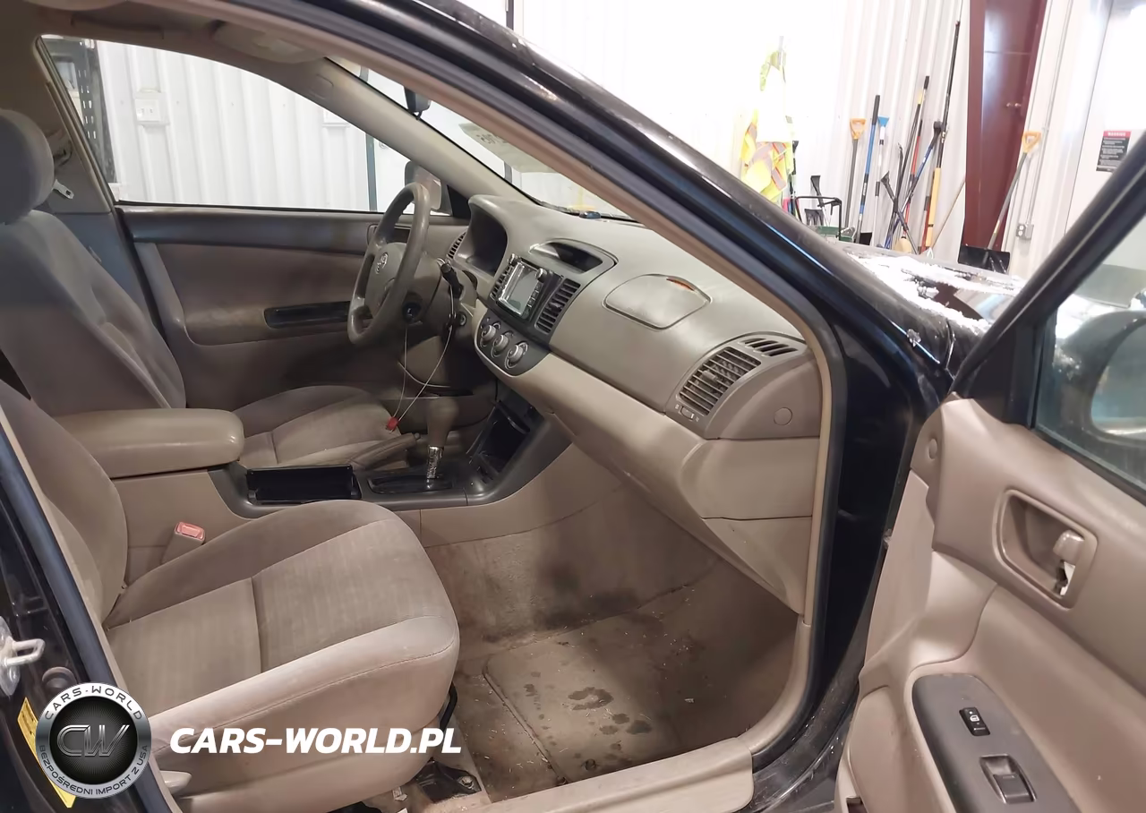 2005 Toyota Camry Le VIN:4T1BE30K65U383953 - 5