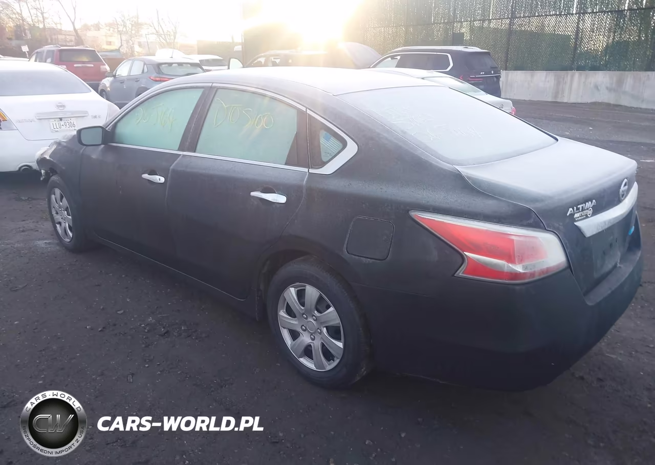 2014 Nissan Altima 2.5 S VIN:1N4AL3AP8EC135330 - 3