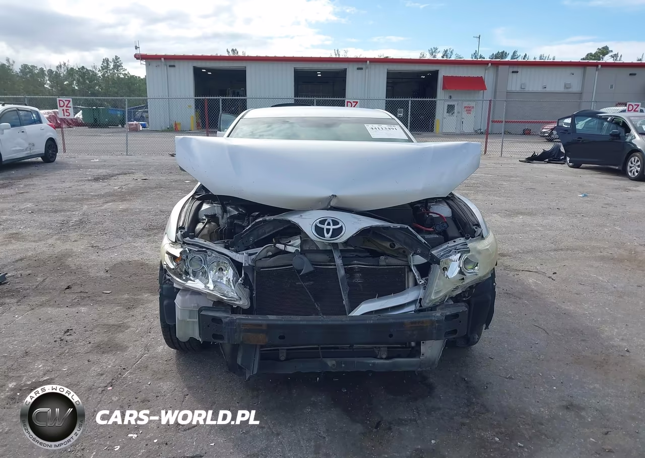 2010 Toyota Camry Le VIN:4T1BF3EK0AU094213 - 13