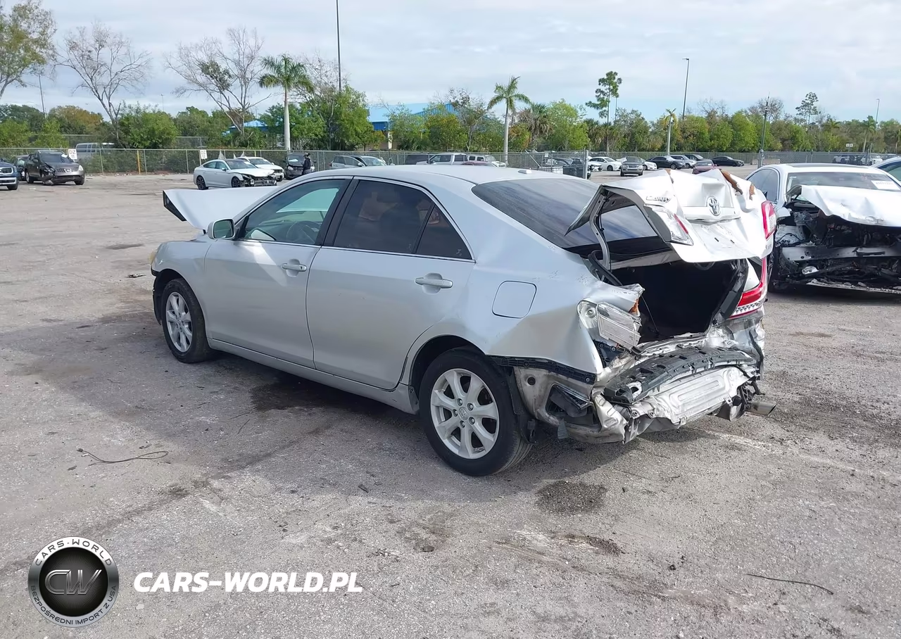 2010 Toyota Camry Le VIN:4T1BF3EK0AU094213 - 3