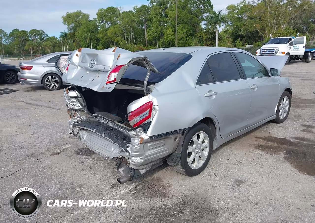 2010 Toyota Camry Le VIN:4T1BF3EK0AU094213 - 4