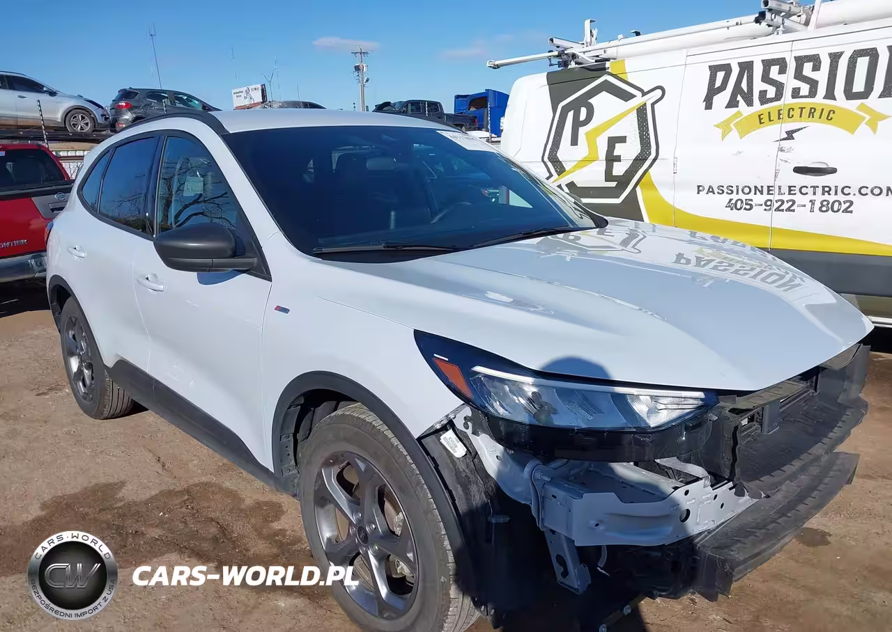 2025 Ford Escape St-Line