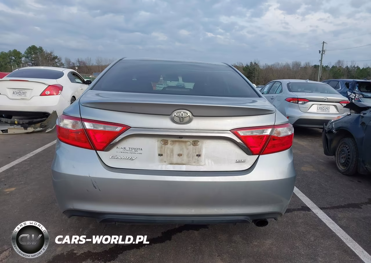 2015 Toyota Camry Se VIN:4T1BF1FK9FU907381 - 17