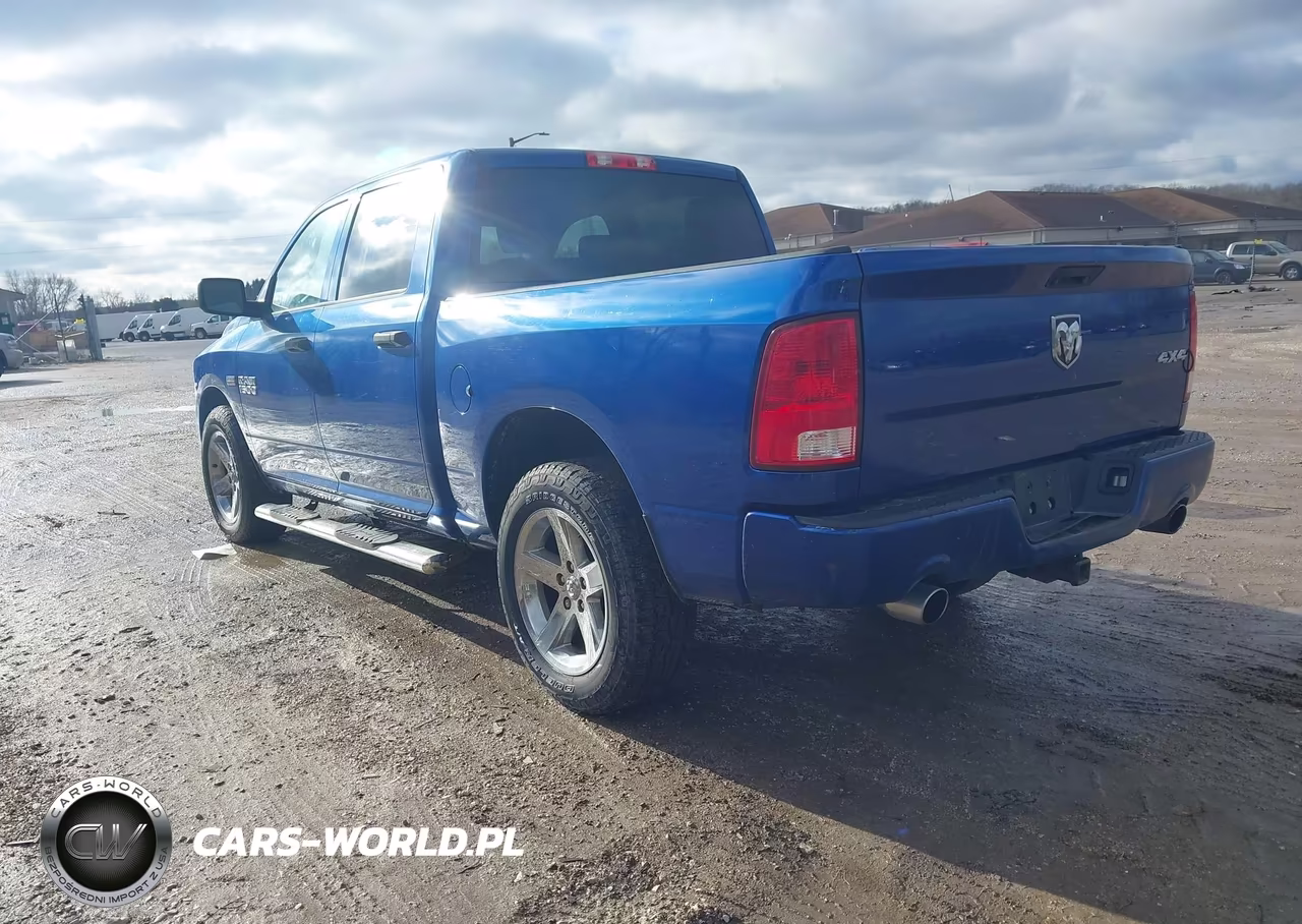 2017 Ram 1500 Express 4X4 5'7 Box VIN:3C6RR7KT8HG681987 - 3