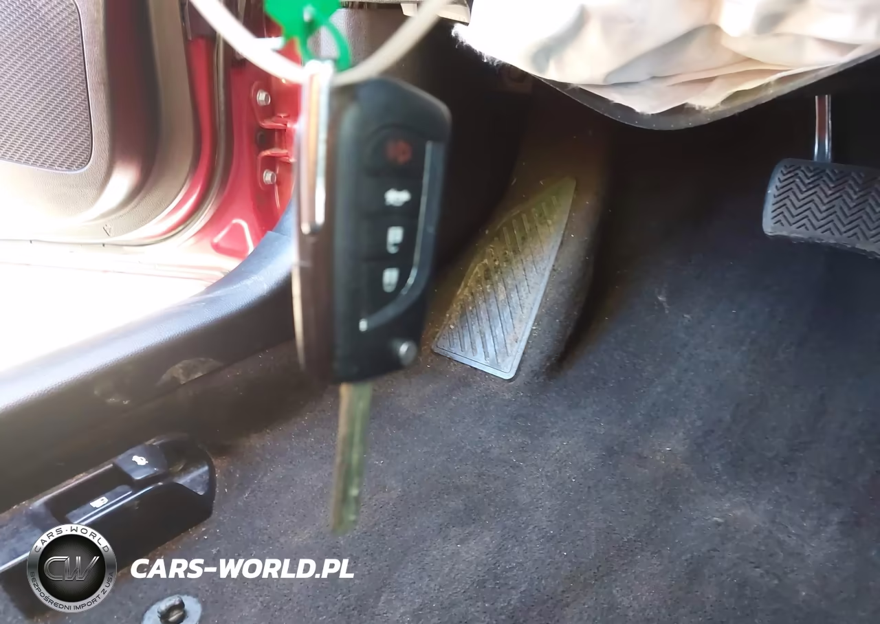 2020 Toyota Corolla Le VIN:JTDEPRAE7LJ085966 - 11