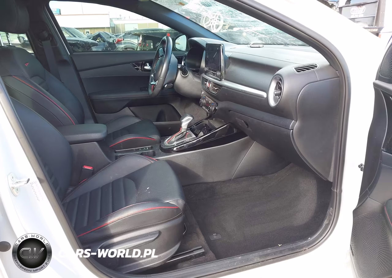 2024 Kia Forte Gt VIN:3KPF44AC7RE693636 - 5