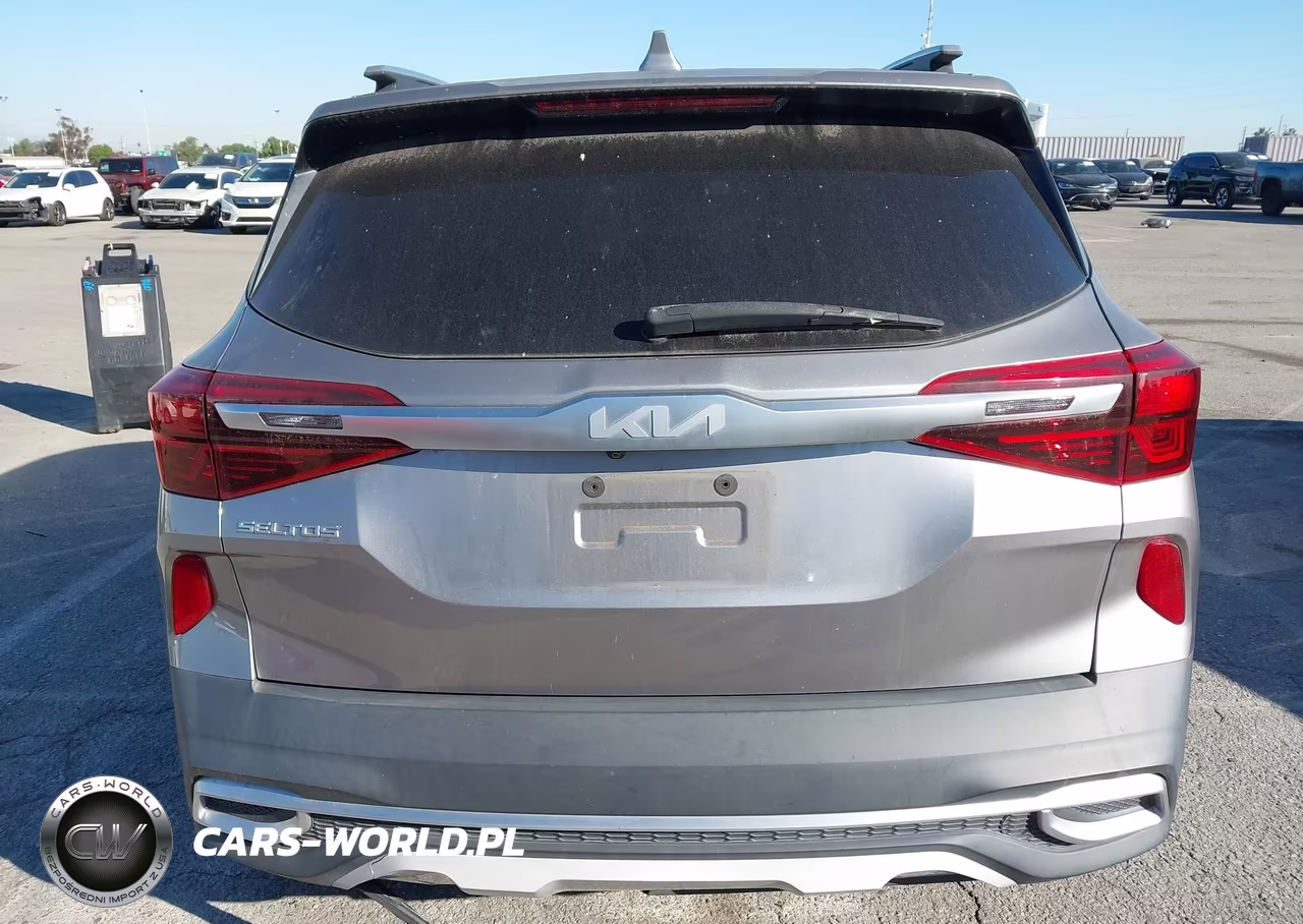 2022 Kia Seltos S VIN:KNDEU2AA5N7300631 - 17