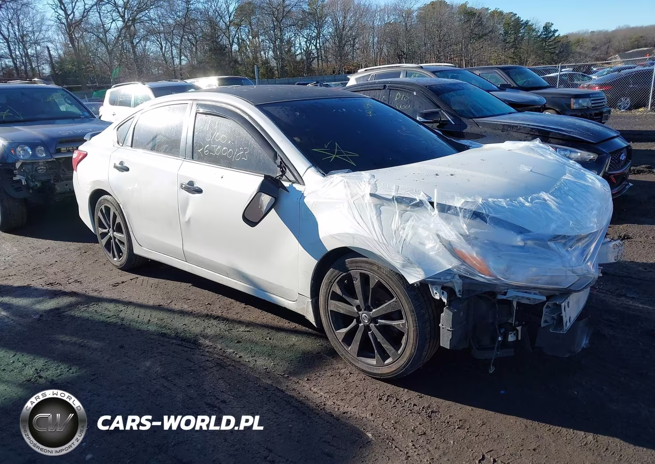 2017 Nissan Altima 2.5 Sr – zdjęcie 1 z 11